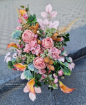 Tombstone decoration with apricot rose and autumn calla - composition + bouquet