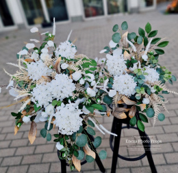 Décoration de pierre tombale avec une hortensia blanche - Composition + bouquet