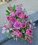 Tombstone decoration with purple peonia and rose - composition + bouquet