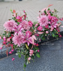 Tombstone with pink chrysanthemum and purple lily - composition + bouquet