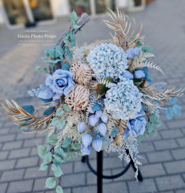 Tombstone decoration with beautiful hydrangea