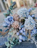 Tombstone decoration with beautiful hydrangea