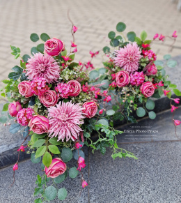 79 / 5 000 Pierre tombale avec chrysanthemum rose - composition + bouquet