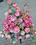 Tombstone decoration with raspberry hydrangea and peonia in apricot and pink