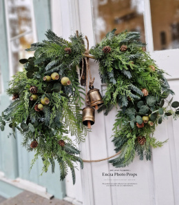 Asymmetrical Christmas wreath - 70 cm