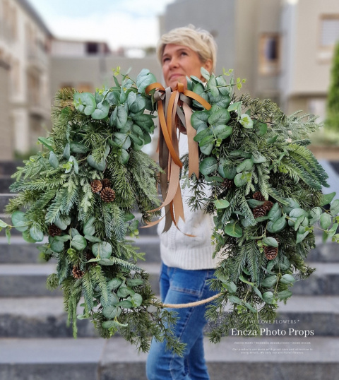 Asymmetrical Christmas wreath - 65 cm