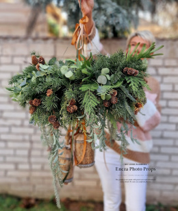 Couronne de Noël symétrique à suspendre - 60 cm