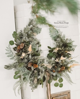 Asymmetrical Christmas wreath - 70 cm