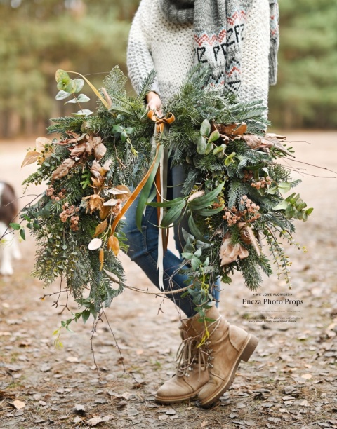 Świąteczny wianek asymetryczny - 75 cm