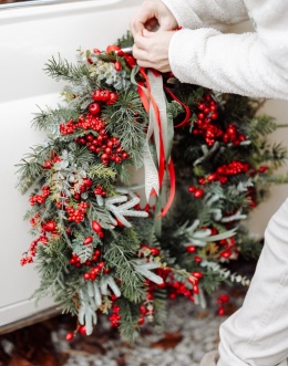 Symmetrical Christmas wreath - 55 cm