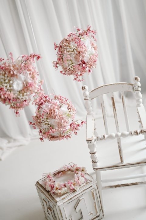 Kwiatowe kule + wianek