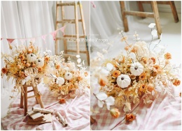 Autumn bouquets with pumpkins