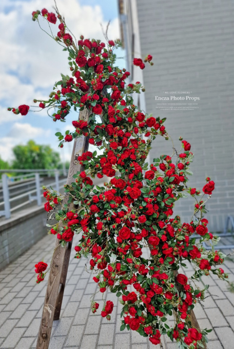 Rose branch - RED - 200 cm